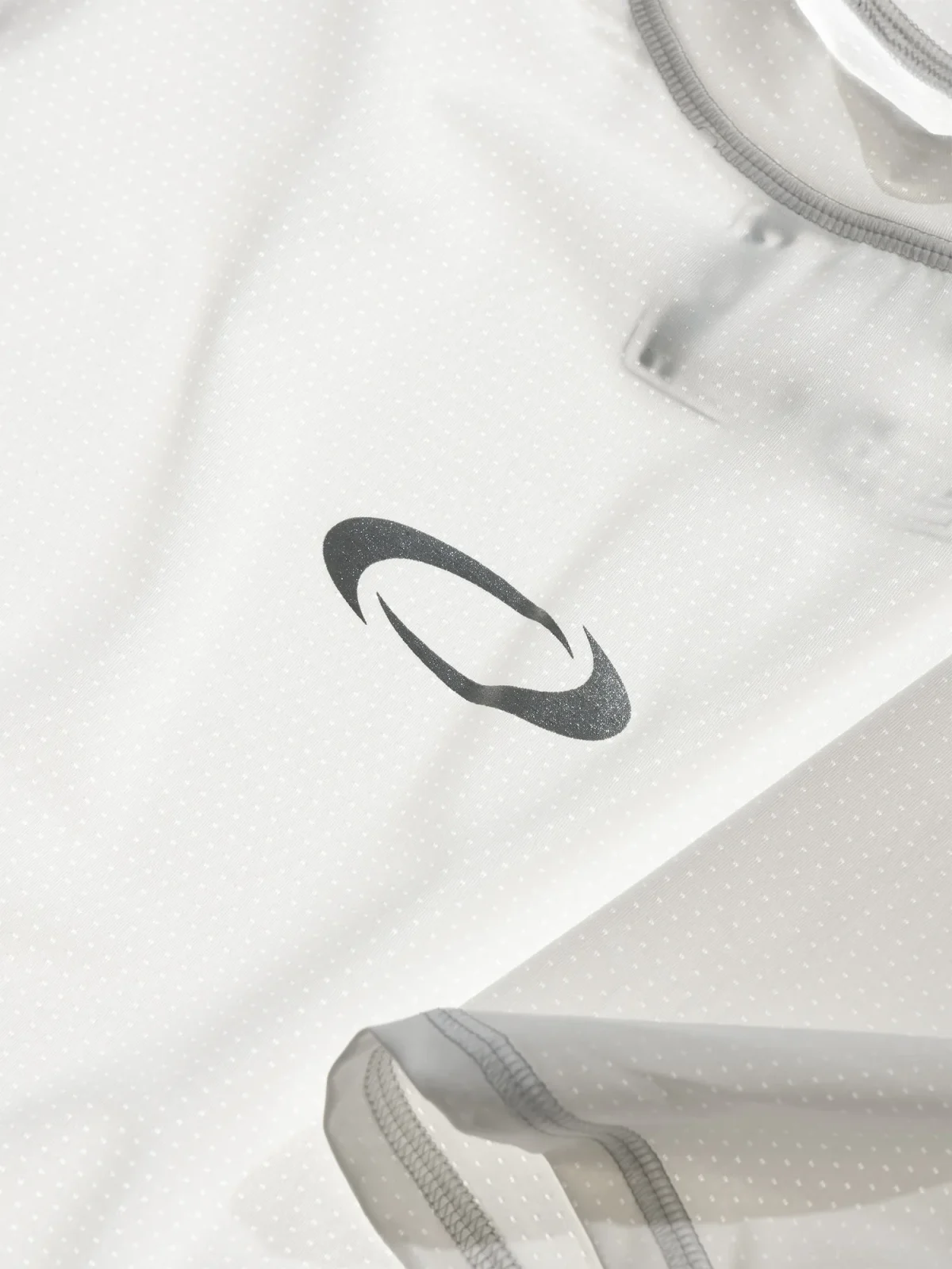 Training Contour Tee White- 12 Training Contour Tee White