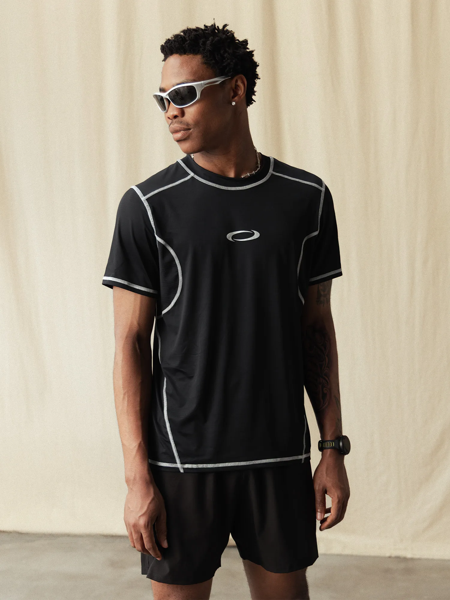 Training Contour Tee Black- 8 Training Contour Tee Black